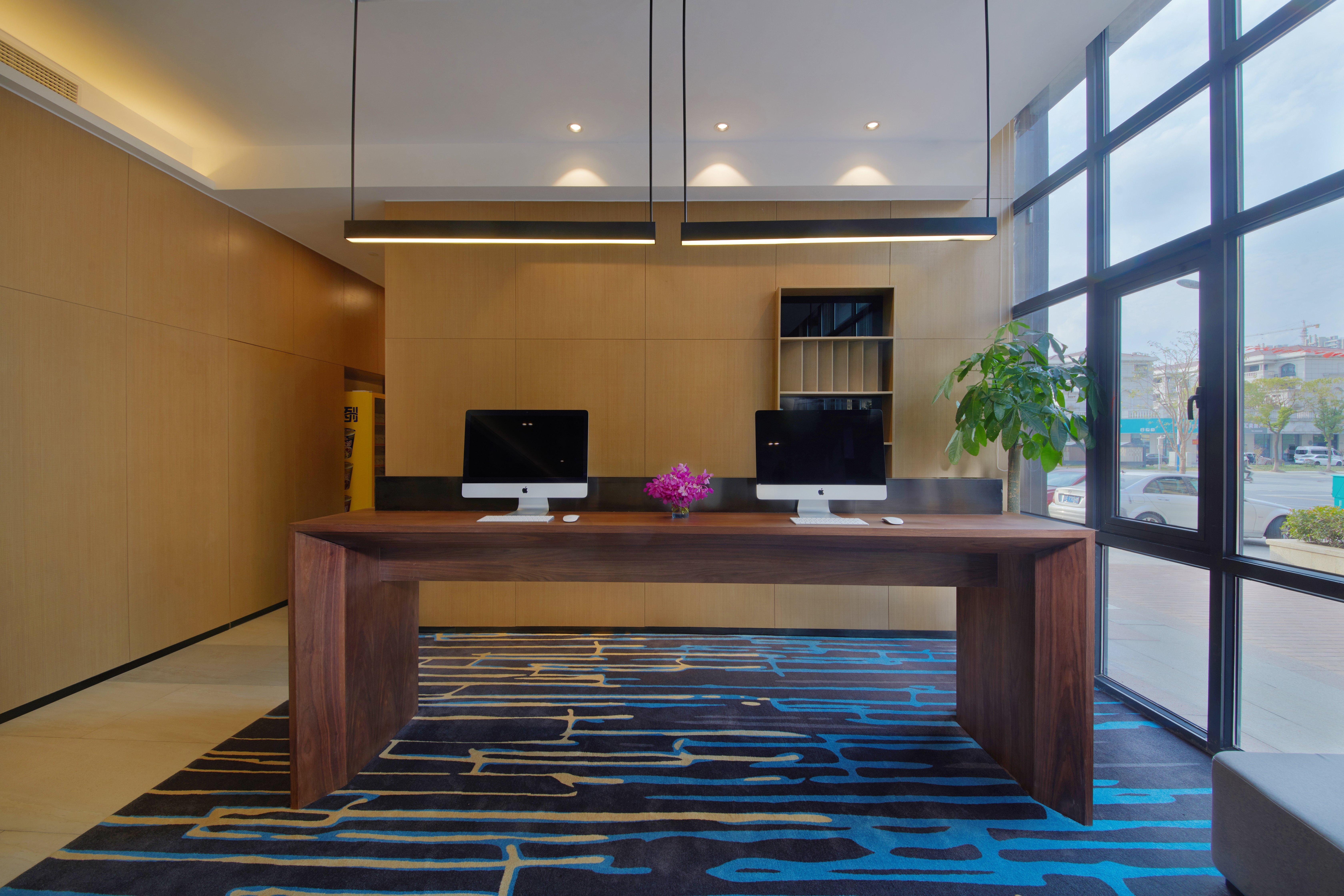 Holiday Inn Express Zhangjiagang East By Ihg Екстер'єр фото