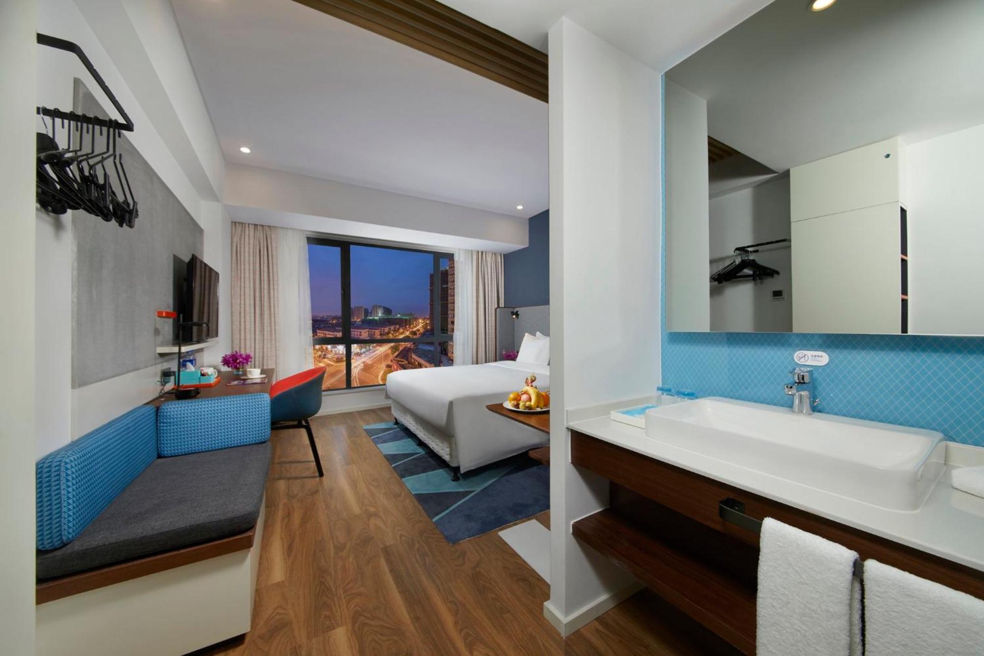 Holiday Inn Express Zhangjiagang East By Ihg Екстер'єр фото